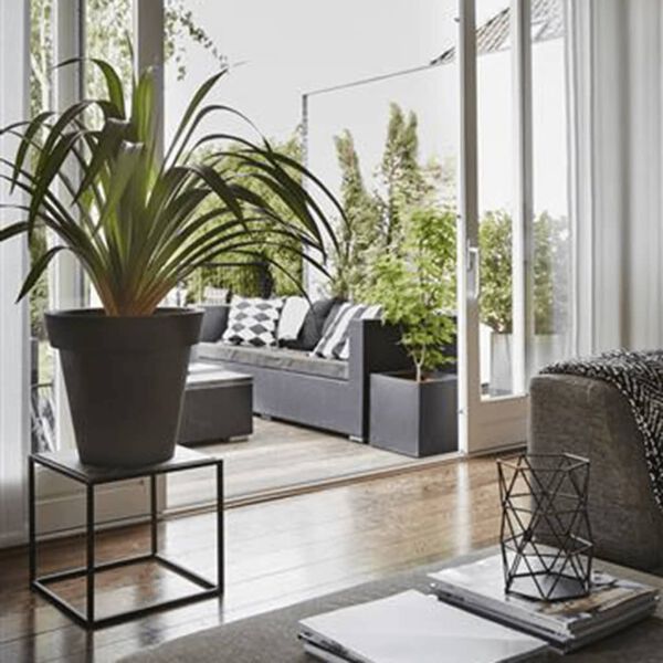 Capi Jardini&egrave;re Urban Smooth carr&eacute; 50x50x50 cm noir KBL904