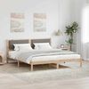 vidaXL Cadre de lit avec t&ecirc;te de lit Taupe 200 x 200 cm Pin massif