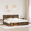vidaXL Cadre de lit Ch&ecirc;ne fum&eacute; 200 x 200 cm Bois Ing&eacute;nierie