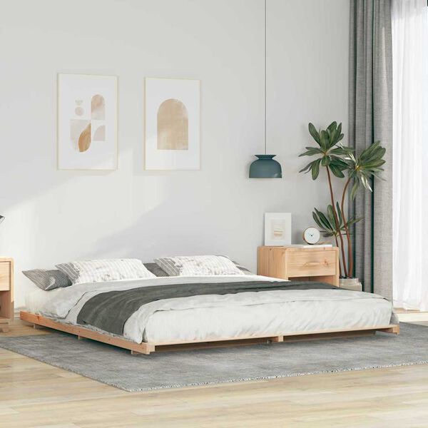 vidaXL Cadre de lit sur&eacute;lev&eacute; Marron 200 x 200 cm Bois massif en pin