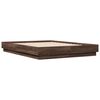 vidaXL Cadre de lit avec LED sans matelas ch&ecirc;ne marron 120x190 cm