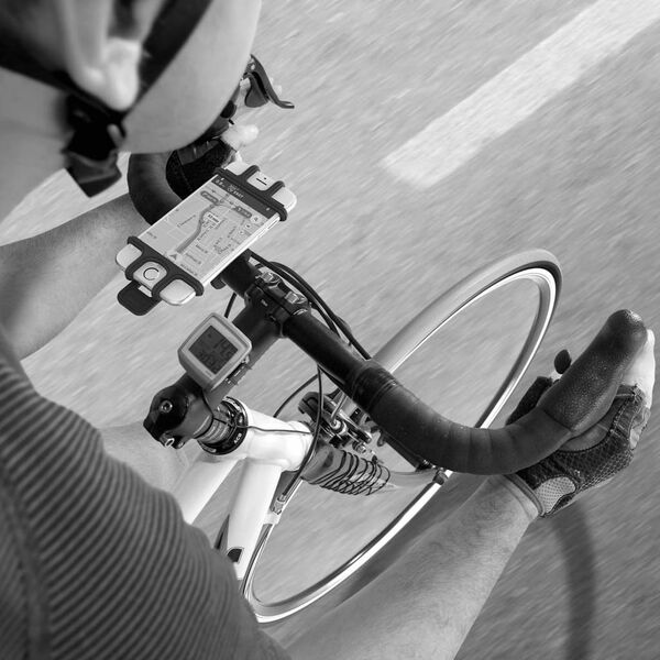 Celly Porte-t&eacute;l&eacute;phone de v&eacute;lo Easybike Noir